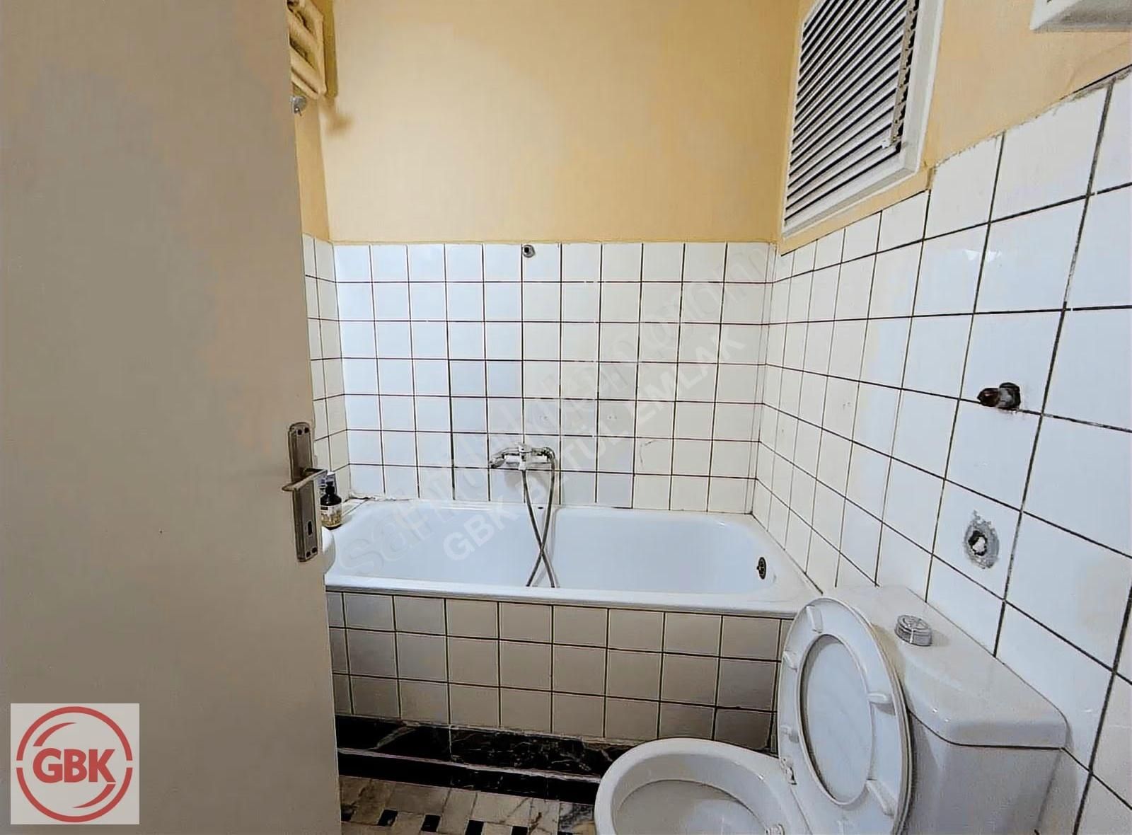 Gmk Bulvarı Üzerinde | Ofis & İşyeri Kullanımına Uygun 2+1 - Görsel 2