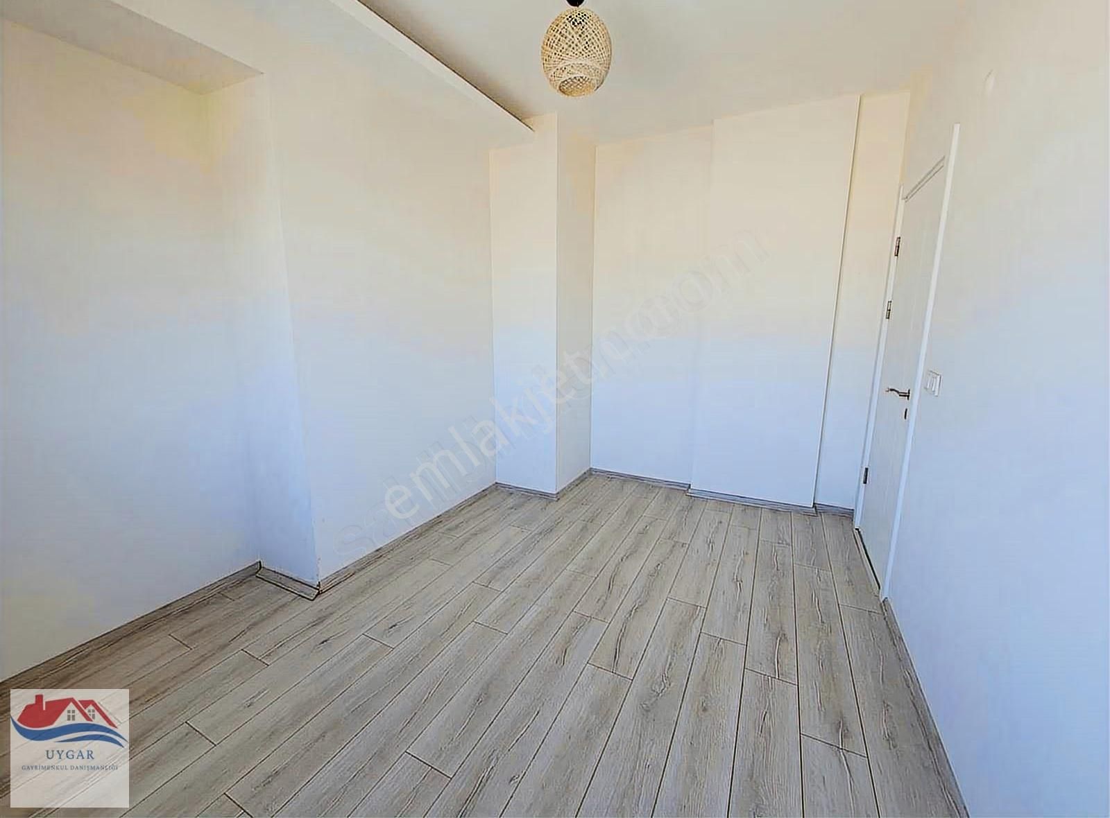 Bornova Tuna Mahallesi Tunca Apartmanı 2+1 Satılık Daire - Görsel 3