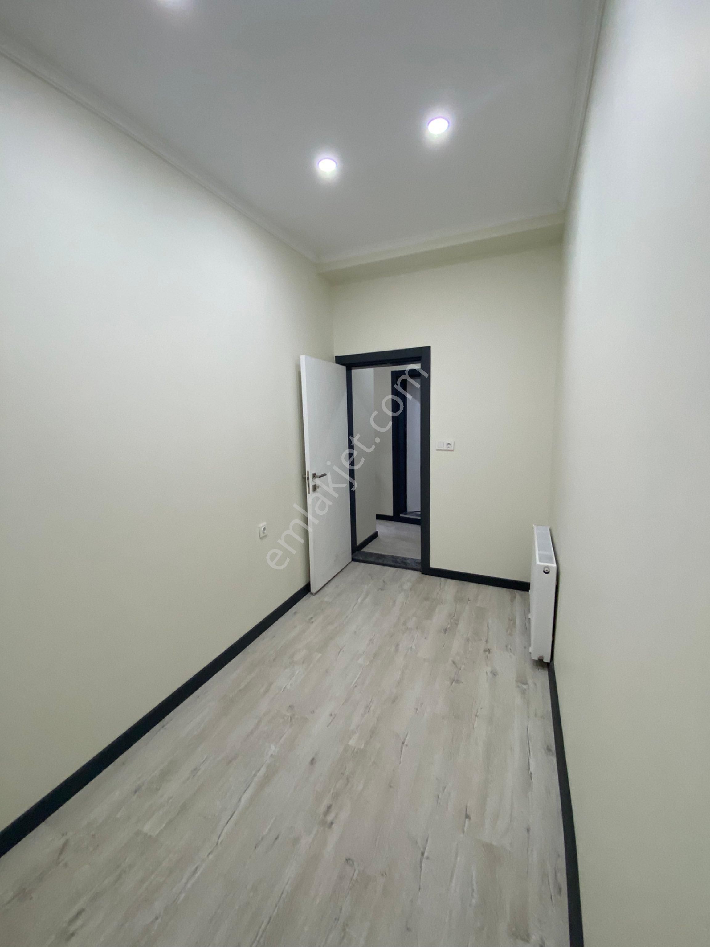 Mithatpaşada 2+1 - Görsel 13