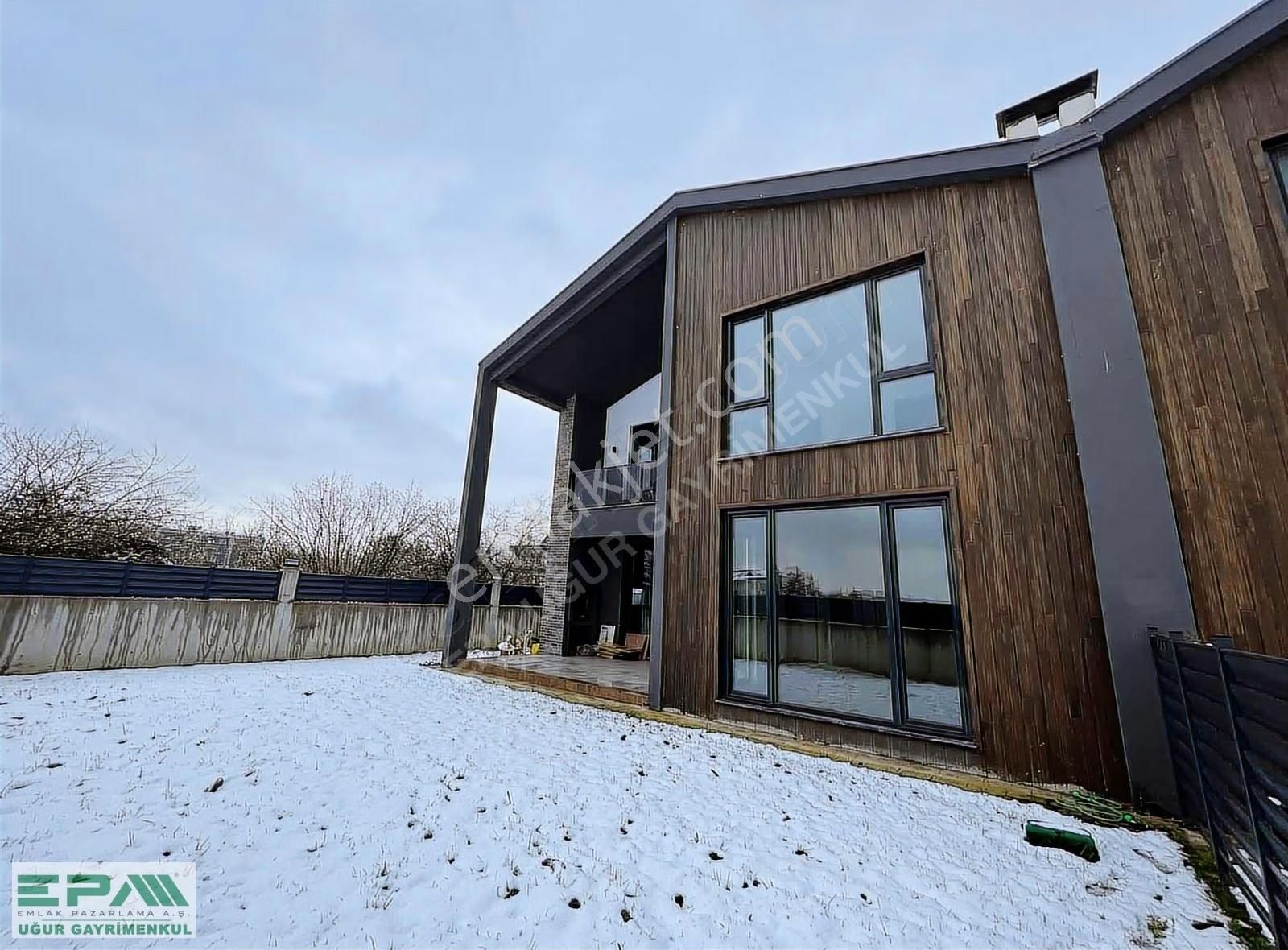 | Epa Uğur Düzce | Şıralık Kiralık Geniş Bahçeli 4+1 Villa - Görsel 28