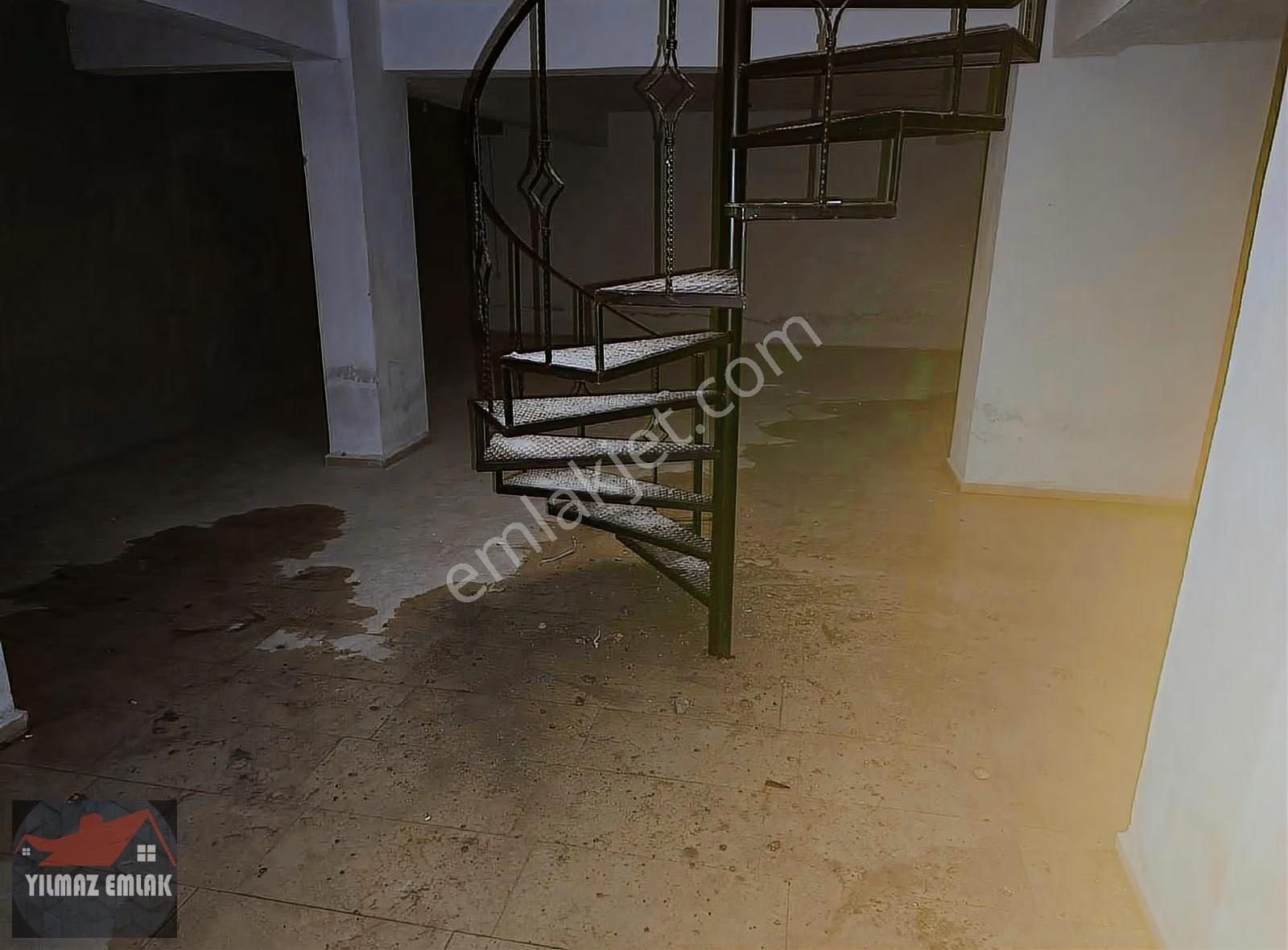 Fethiye Ana Cadde Üzerinde Sıfır Kiralık Dükkan - Görsel 3