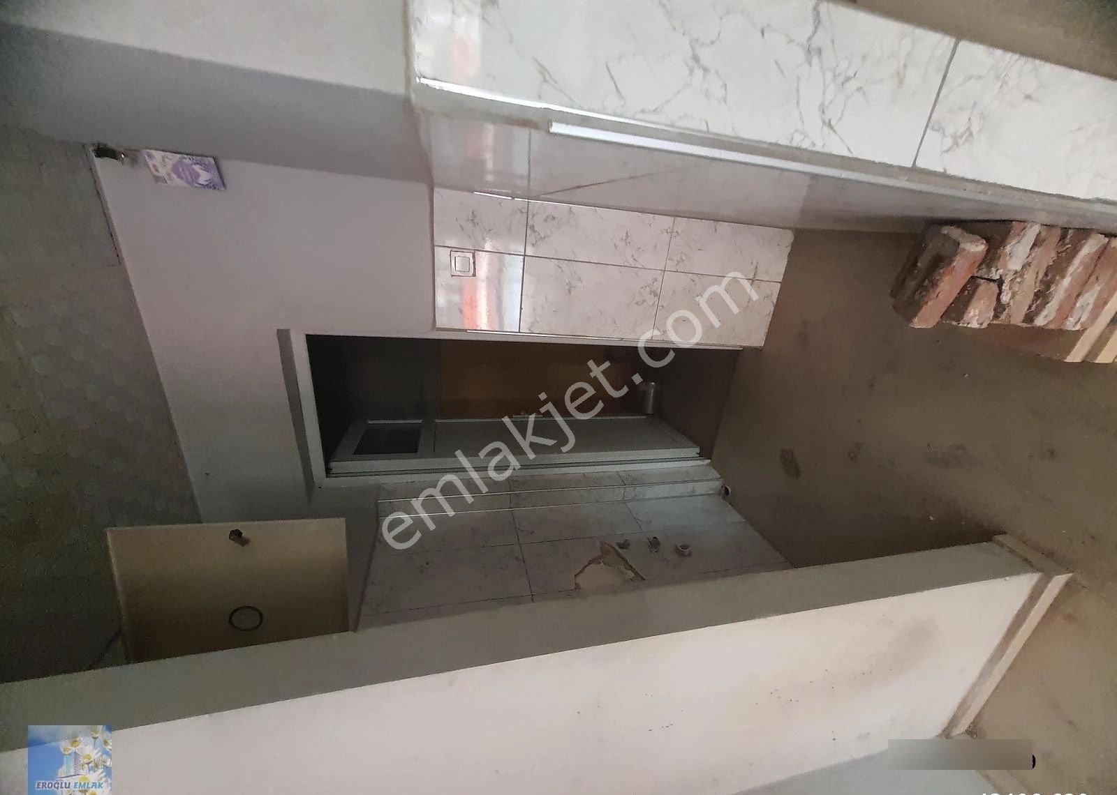Ataşehir De Merkezi Konumda Ön Cephe Kiralık Dükkan İşyeri - Görsel 23