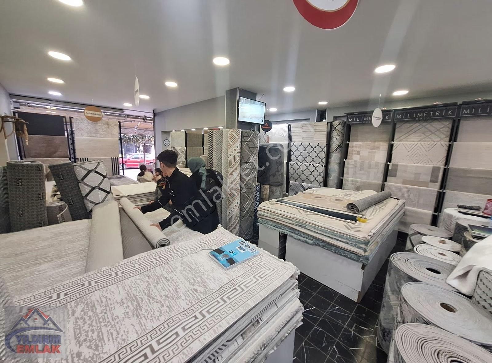 Devren Satılık Hazıŕ Kurulu Halı Mağazası - Görsel 26