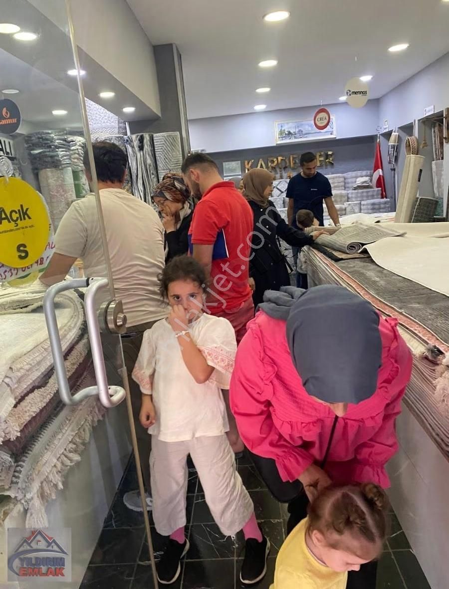 Devren Satılık Hazıŕ Kurulu Halı Mağazası - Görsel 25