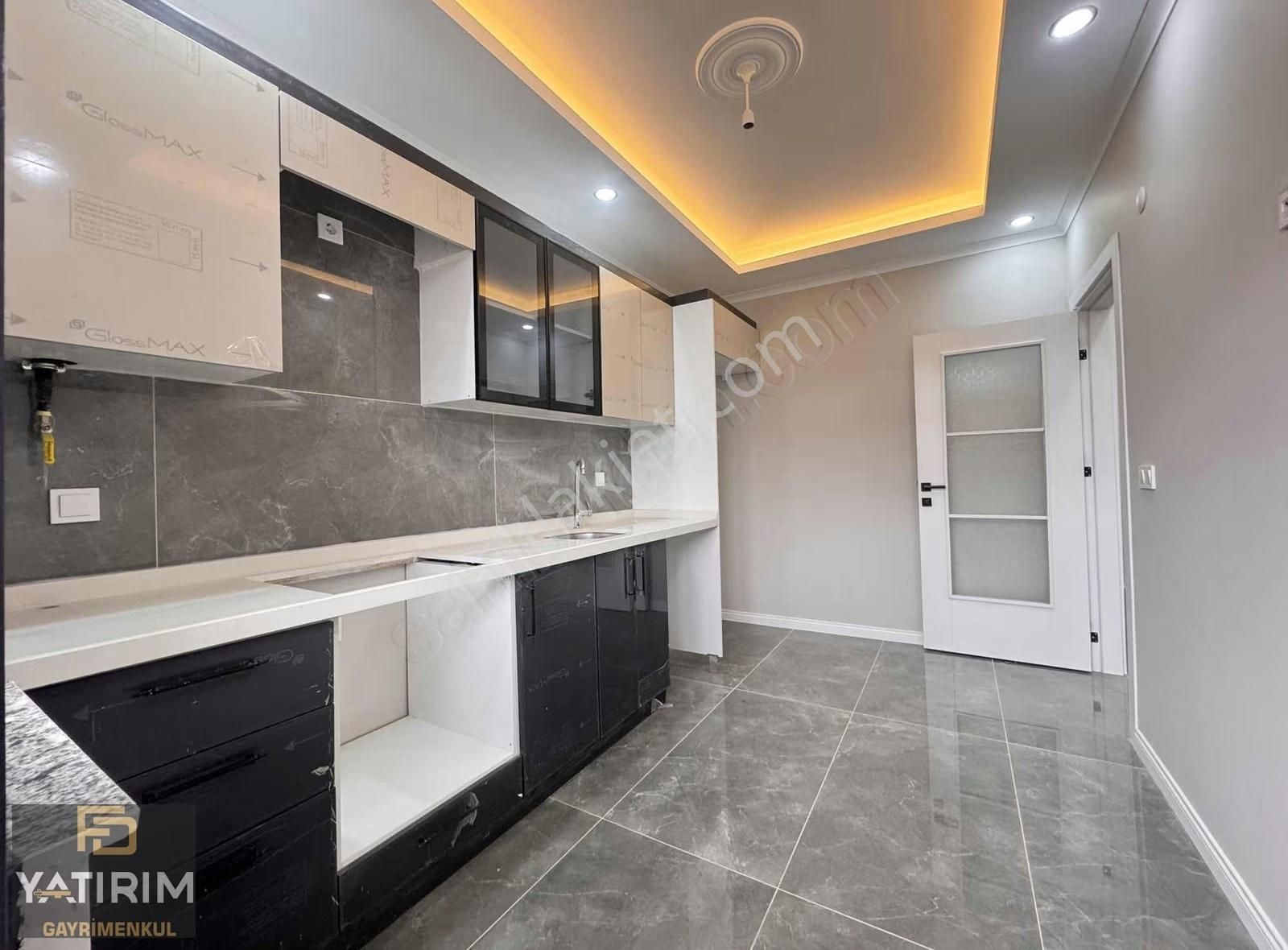 İstasyon Çarşı Yakını Asansörlü Lüx 2+1 95 M2 Ara Kat Daire - Görsel 14