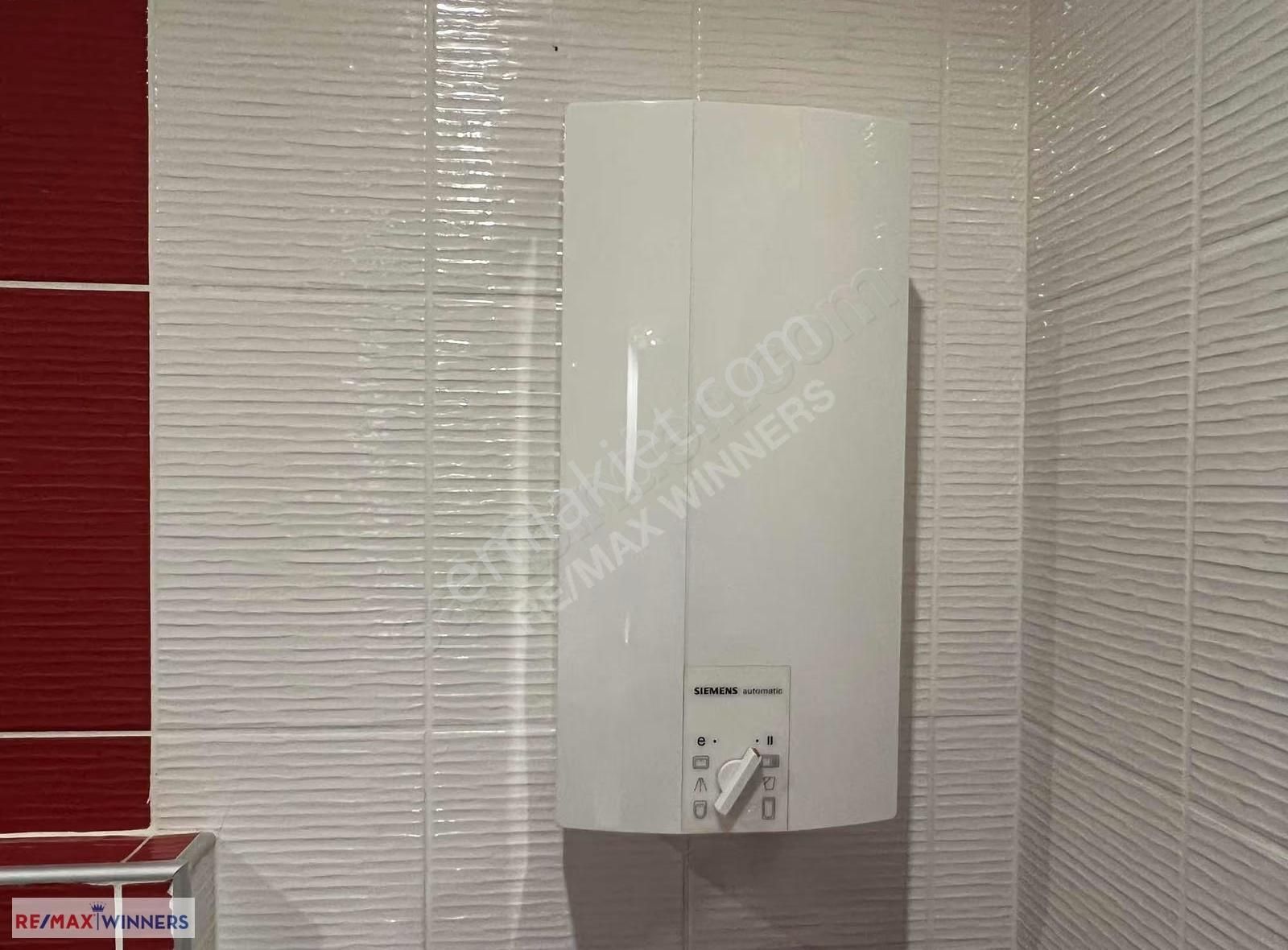 Siteler Mahallesinde Ara Kat Balkonlu 1+1 Kiralık Eşyalı Daire - Görsel 9