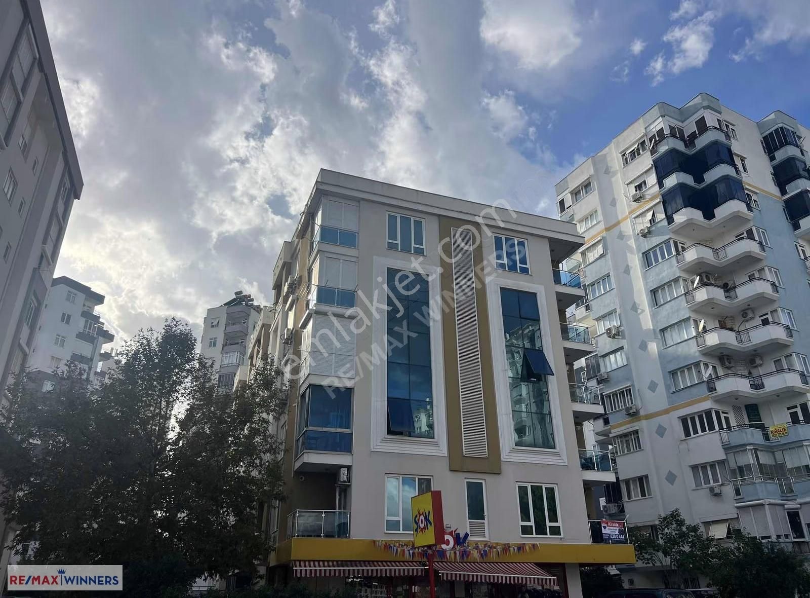 Siteler Mahallesinde Ara Kat Balkonlu 1+1 Kiralık Eşyalı Daire - Görsel 12