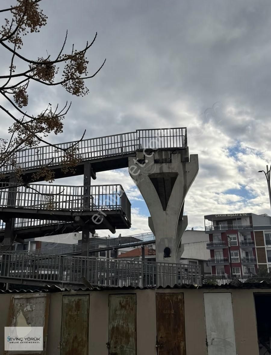 Menemen Esatpaşada Doğalgazlı 3+1 Zemin Kat Park Cepheli - Görsel 16