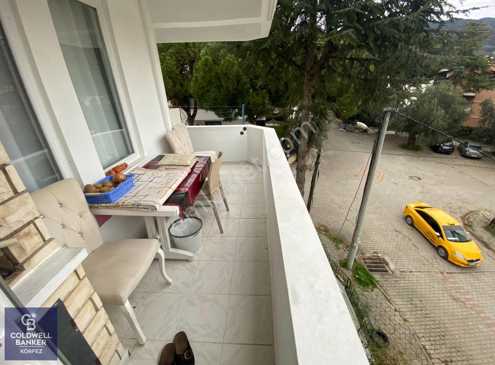 Altınoluk'ta Üç Cephesi Açık İki Ayrı Girişli Dubleks - Görsel 11