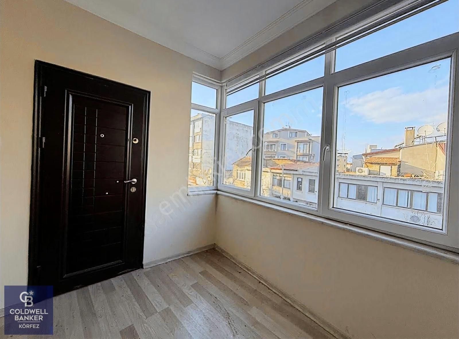 Burhaniye Merkezde Yol Üzeri Fırsat İş Yeri - Görsel 13