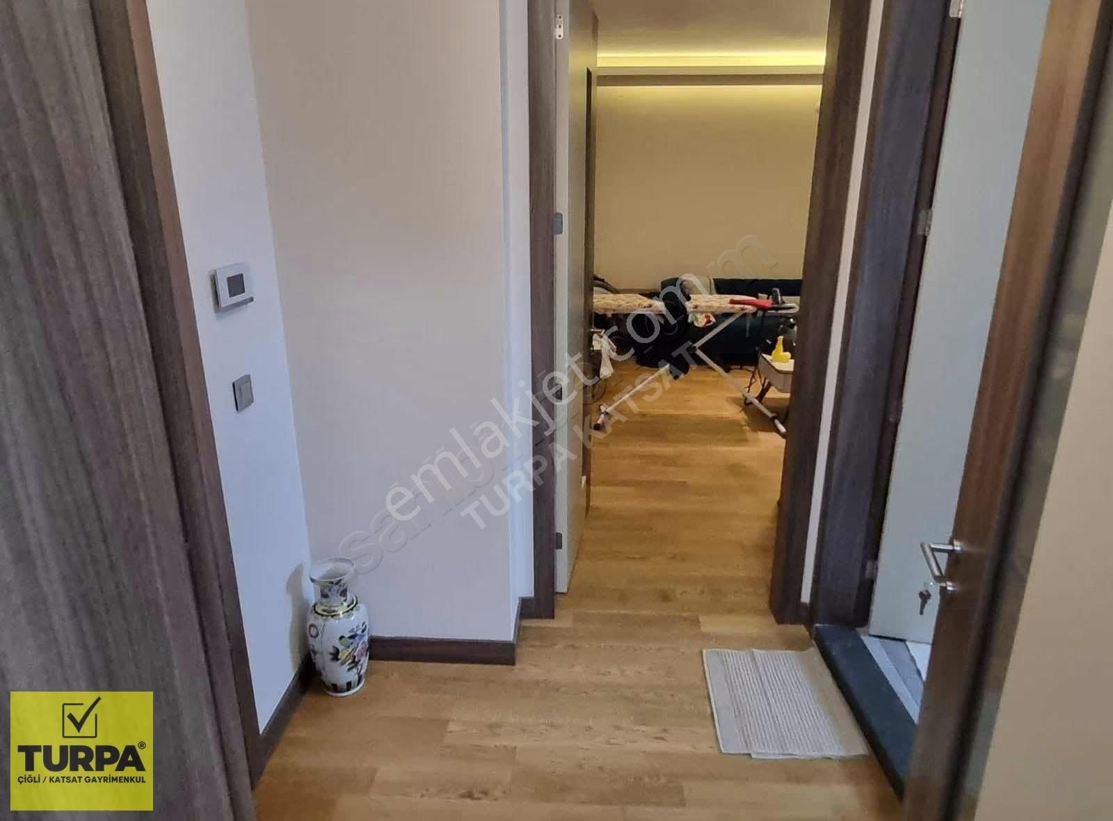 Katsat/çiğli'de Tam Müstakil Komple Satılık Bina - Görsel 12