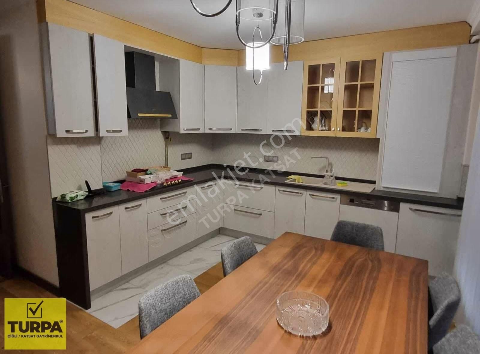 Katsat/çiğli'de Tam Müstakil Komple Satılık Bina - Görsel 26