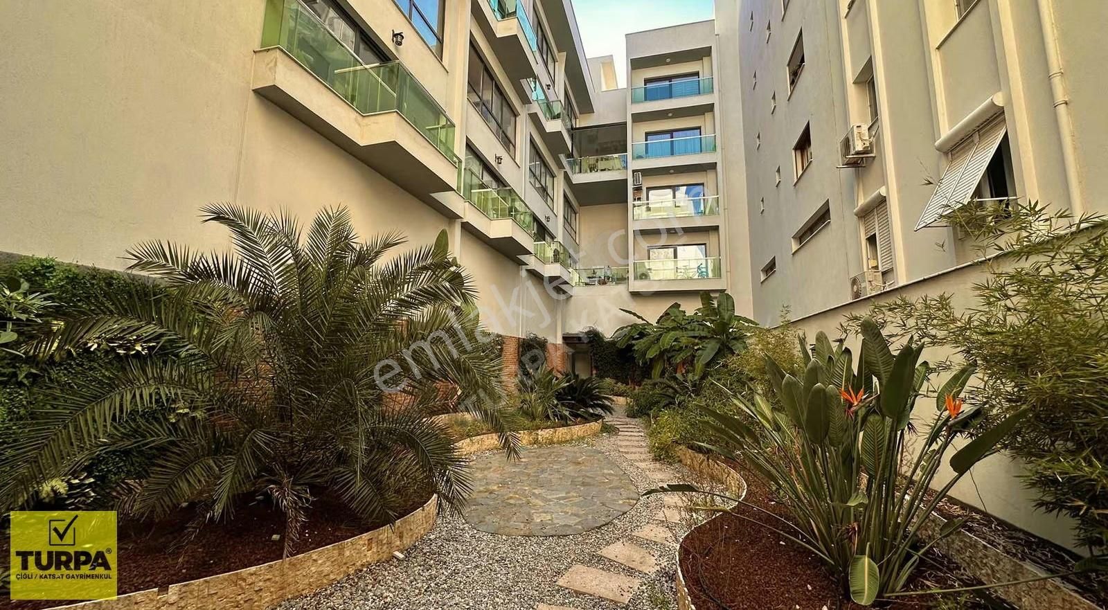 Karşıyaka Fiona Evleri Satılık 1+1 Fırsat Arakat Dublex Daire