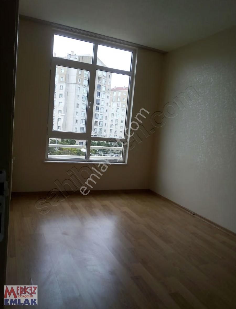 Kayaşehir Merkez'de Kiralık 3+1 Daire - Görsel 11