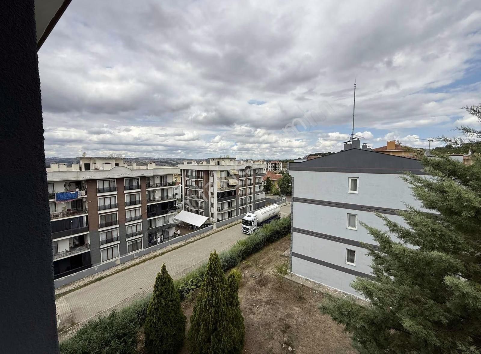 Korucuk Merkez Bim Market Arkası Satılık 3+1 Daire - Görsel 2