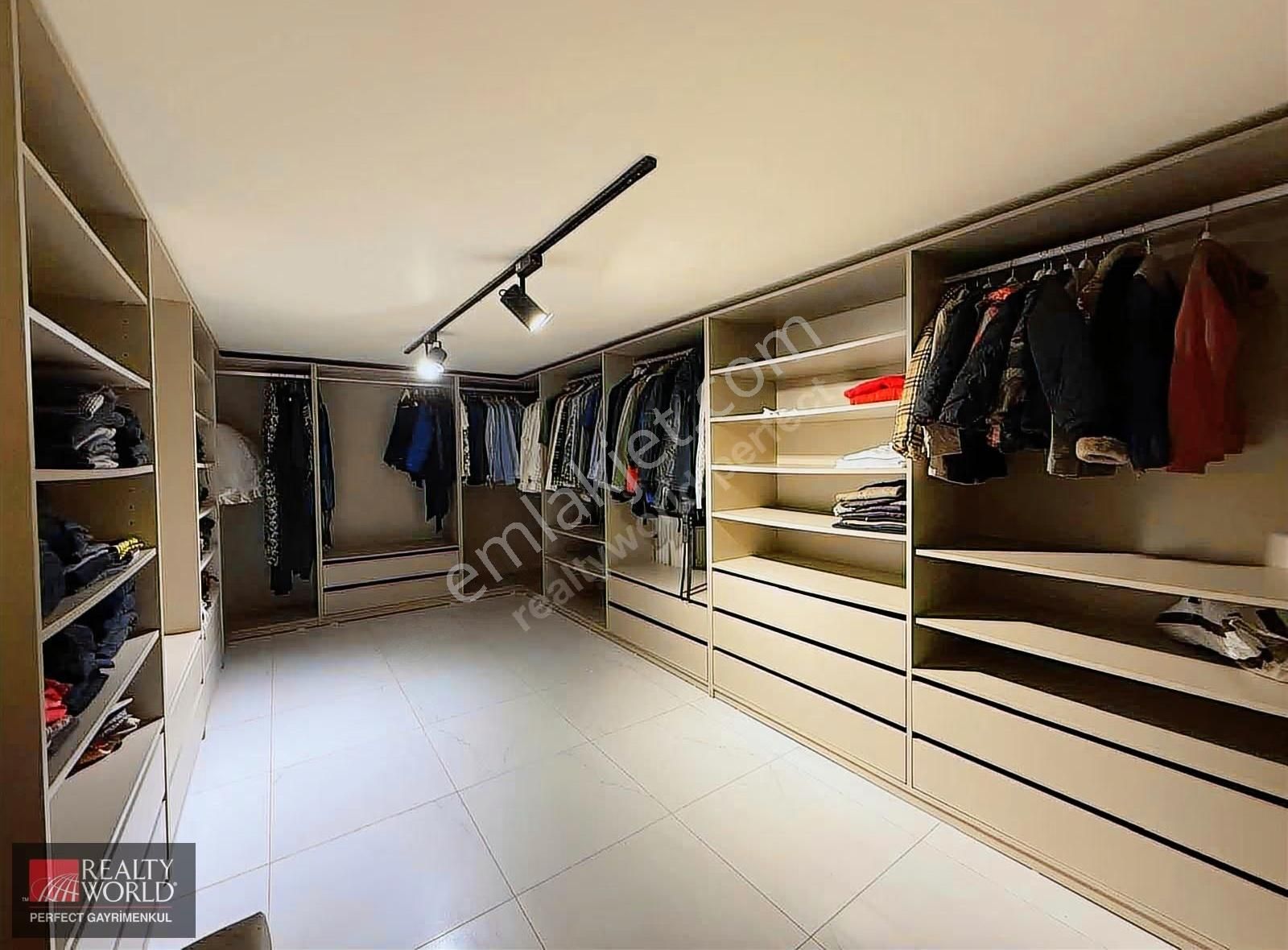 *realty World*zekeriyaköy Vışne 3 Te Kiralık 6b Koza Villası - Görsel 3