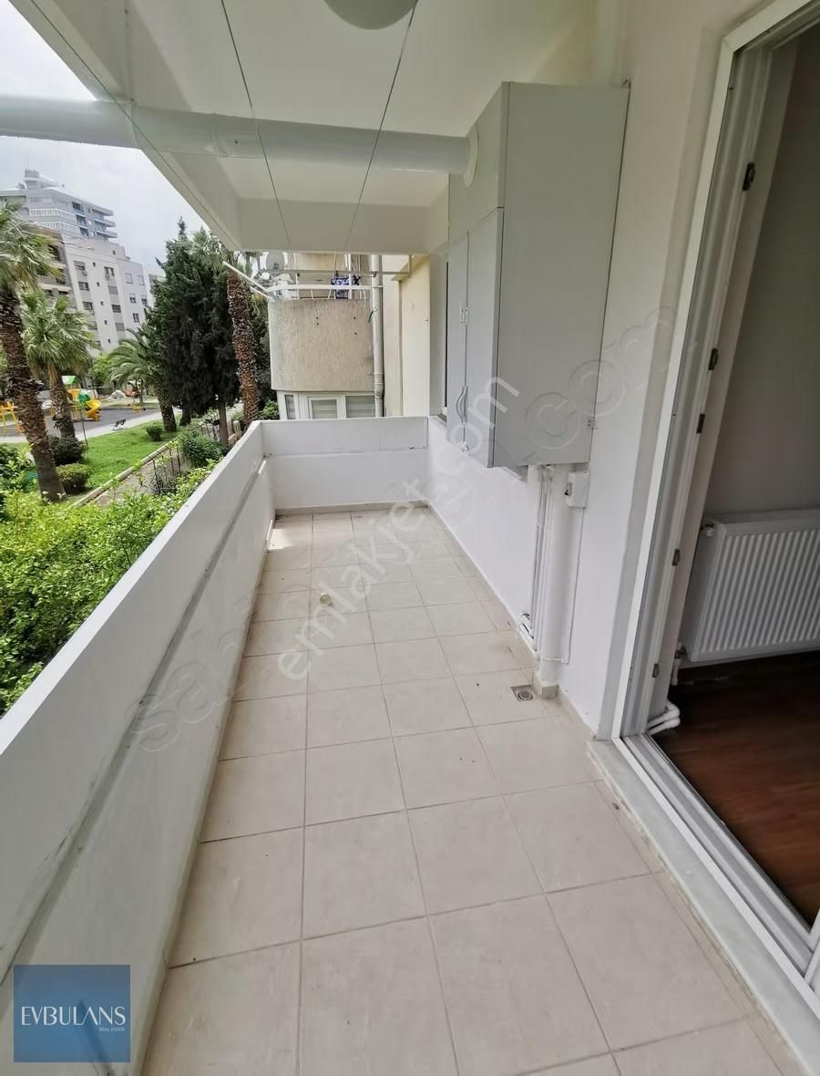Bostanlı Sahile 150 Metre Park Cephe Ara Kat 2+1 Daire - Görsel 11