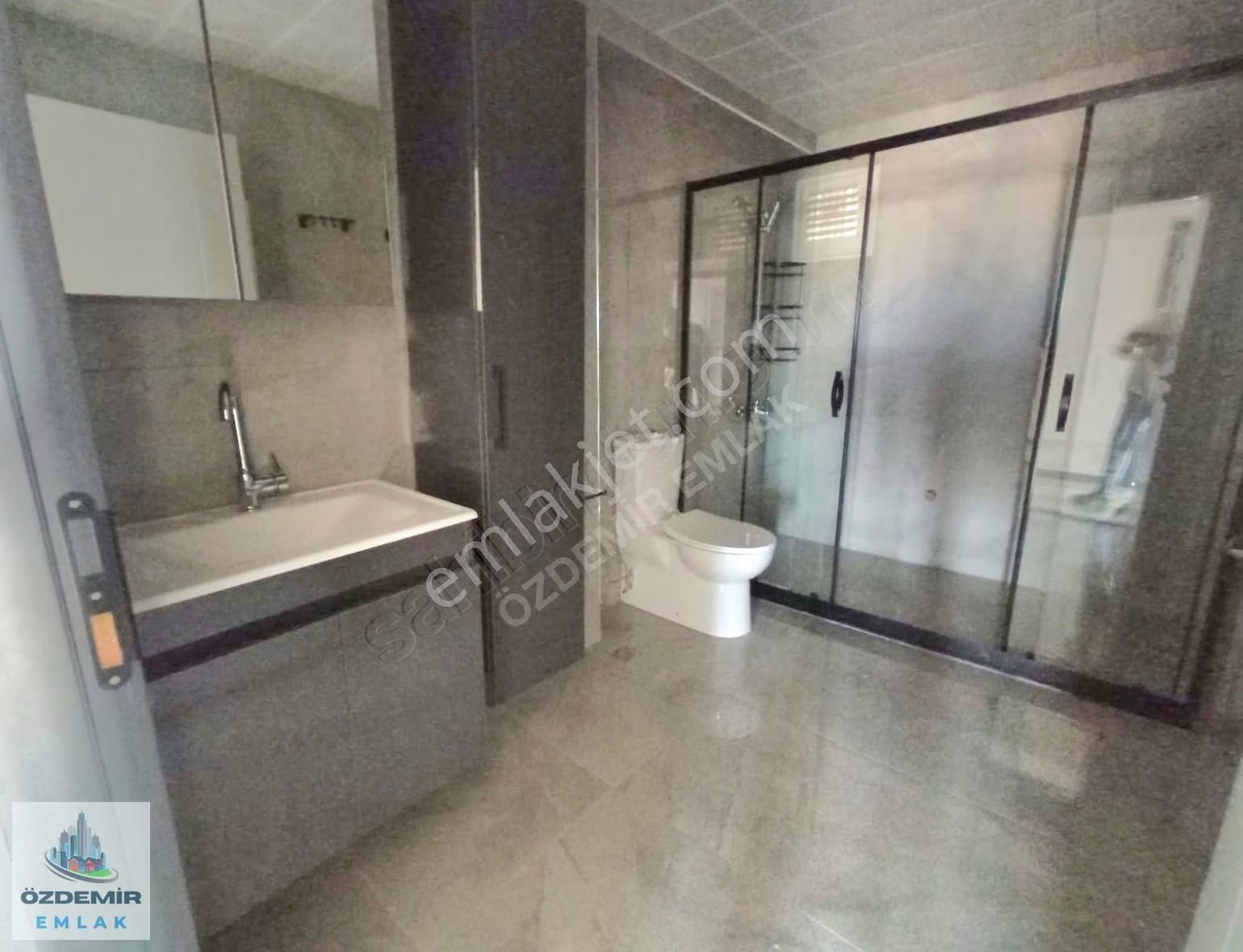 Özdemir Emlak'tan Manzaralı Full Yapılı Giyinme Odalı 4+1!!!! - Görsel 13