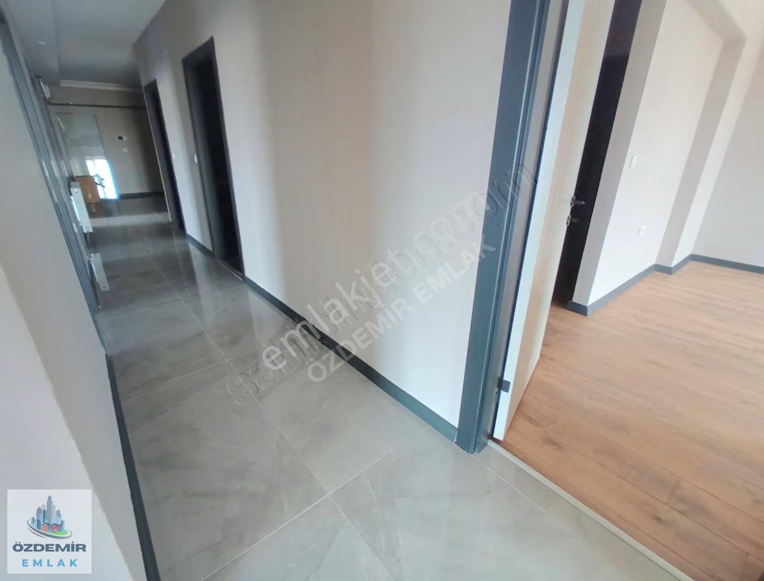 Özdemir Emlak'tan Manzaralı Full Yapılı Giyinme Odalı 4+1!!!! - Görsel 25
