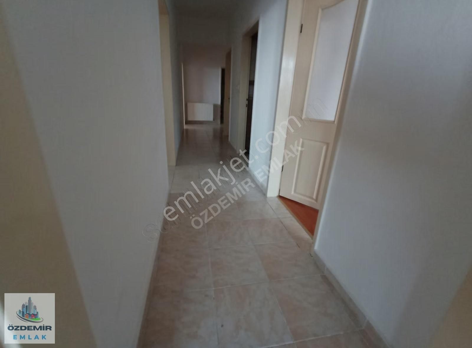 Özdemir Emlak'tan Site İçerisinde Güney Cephe Ara Katta 3+1!!!!! - Görsel 9