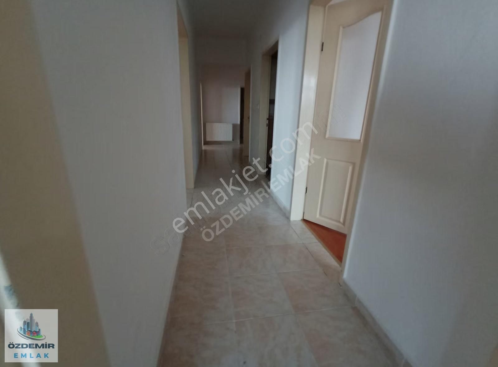 Özdemir Emlak'tan Site İçerisinde Güney Cephe Ara Katta 3+1!!!!! - Görsel 33