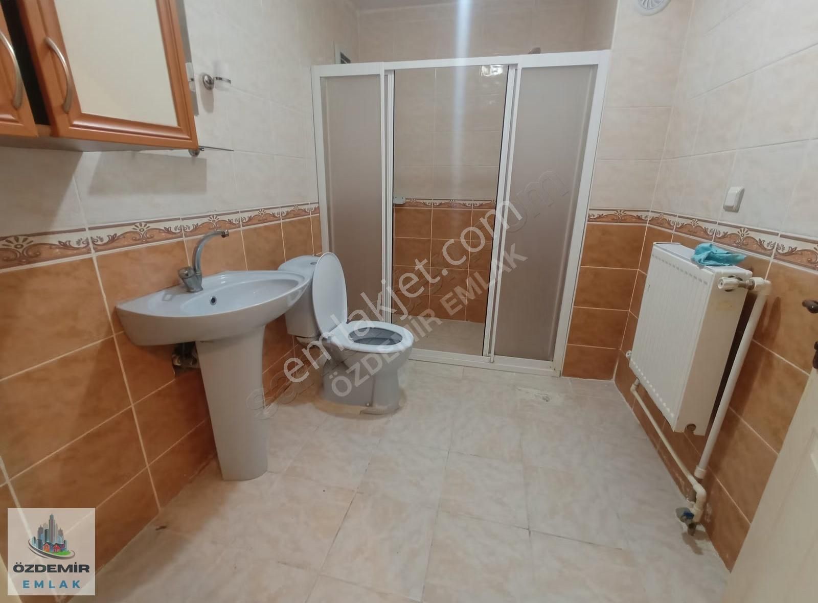 Özdemir Emlak'tan Site İçerisinde Güney Cephe Ara Katta 3+1!!!!! - Görsel 7