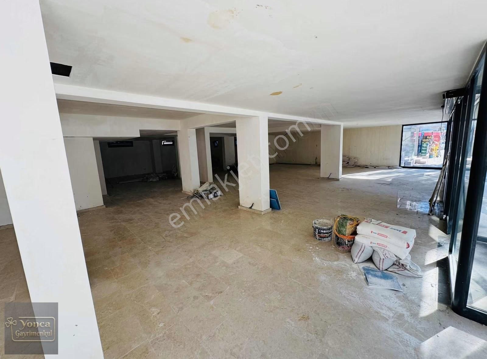 Alanya Merkez Otogar Cadde Üzeri Düz Ayak 380 M2 Dükkan - Görsel 2