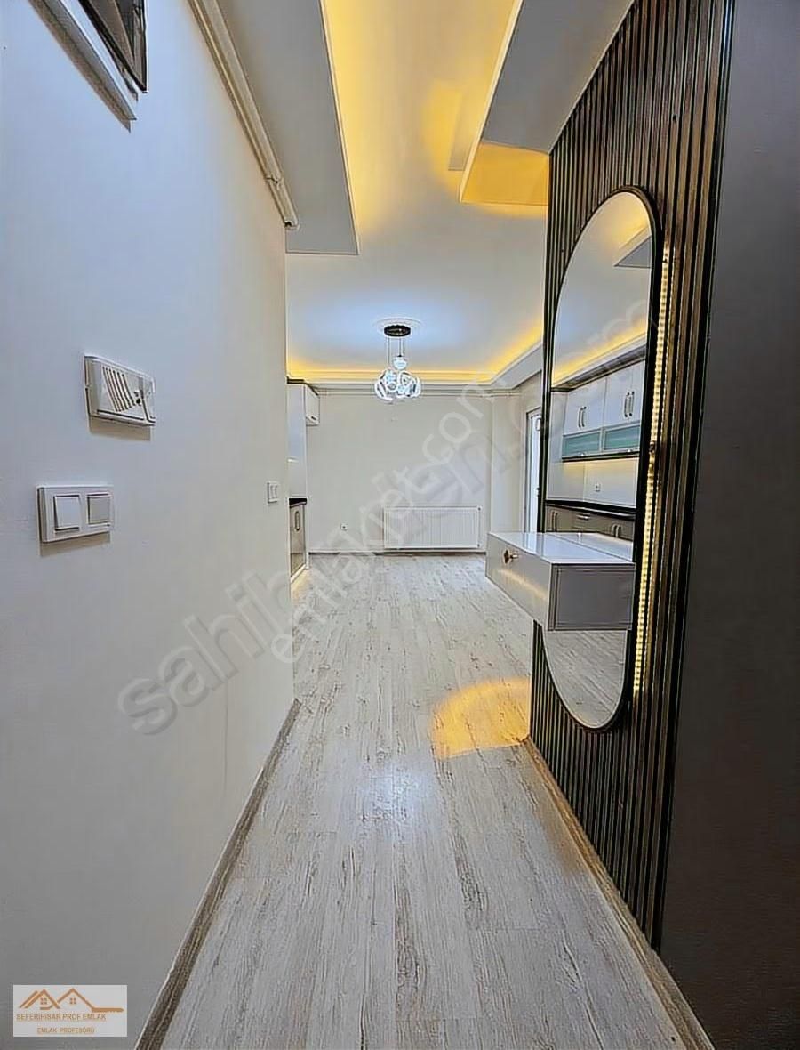 Seferihisar Turabiye Mahallesi Konumda Kiralık 1+1 Daire