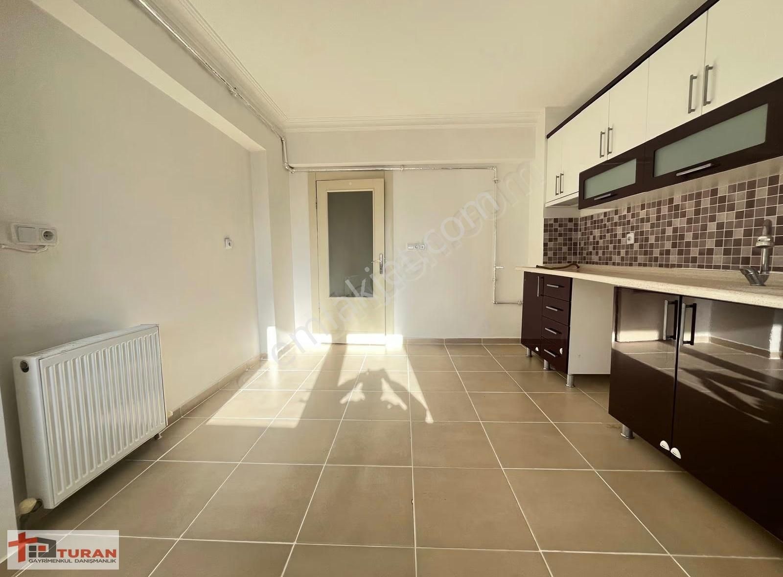 Selim Caddesi Yakını Site Konseptli Kilerli Boş 155m2 3+1 Daire* - Görsel 19