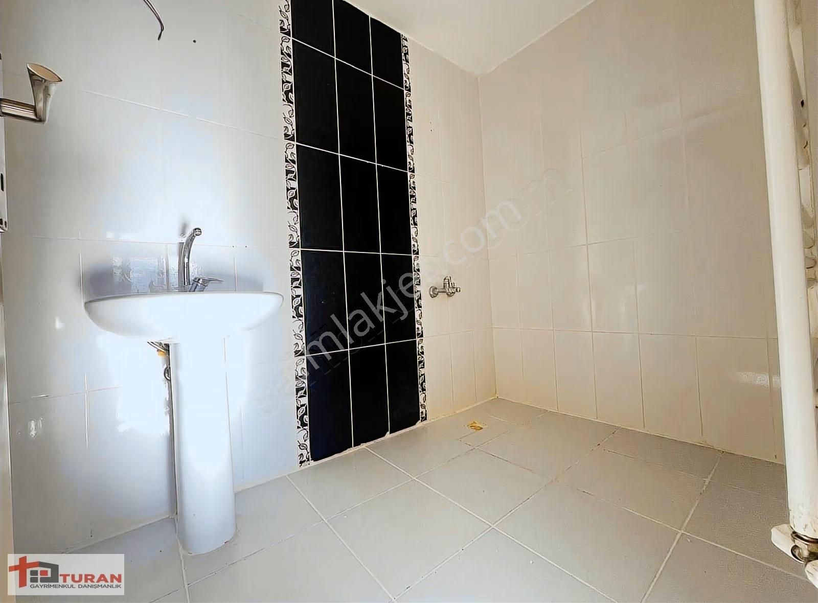 Selim Caddesi Yakını Site Konseptli Kilerli Boş 155m2 3+1 Daire* - Görsel 28