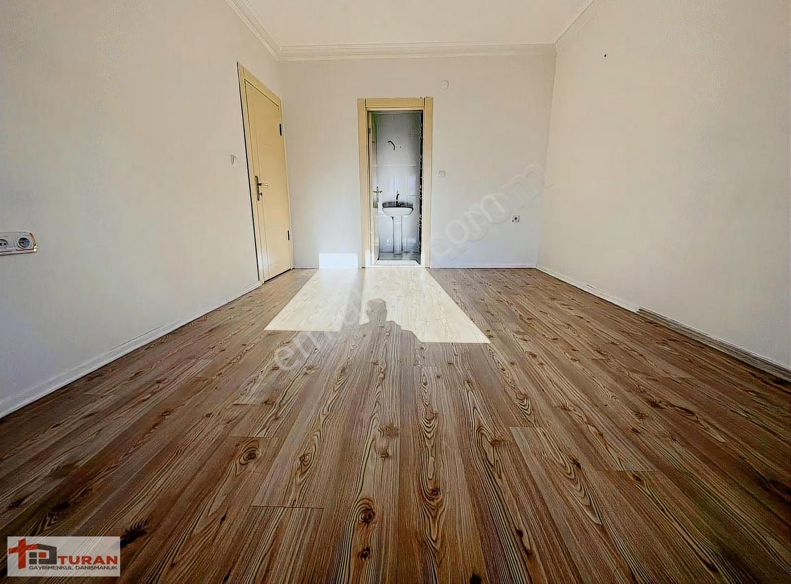 Selim Caddesi Yakını Site Konseptli Kilerli Boş 155m2 3+1 Daire* - Görsel 8