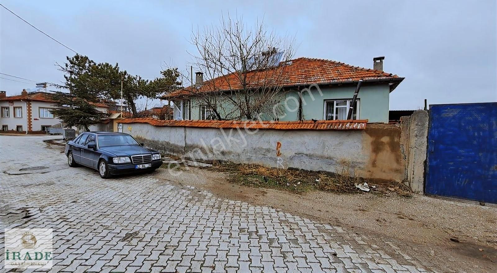 Konya İçeri Çumrada Geniş Bahçeli, Satılık 680 4+1 Müstakil Ev