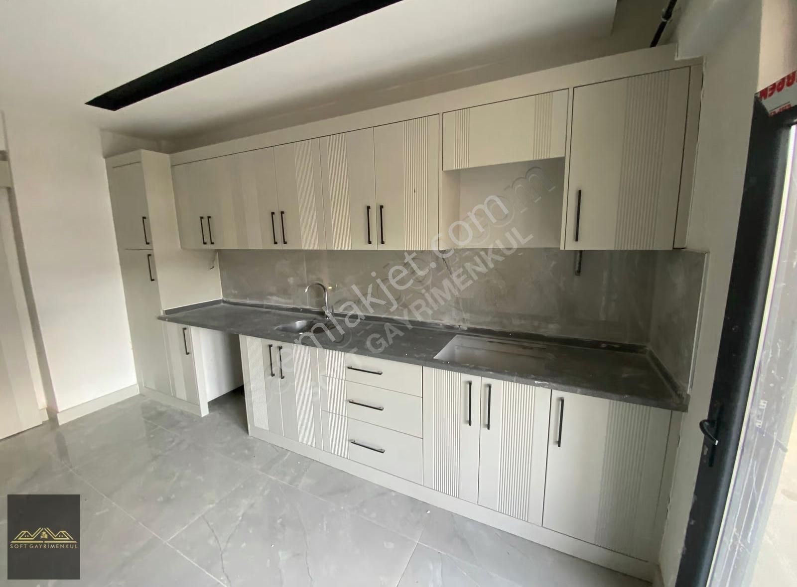 Fıstıklık'ta Sıfır A Kalite İşçilikli Arakat Satılık 3+1 - Görsel 16