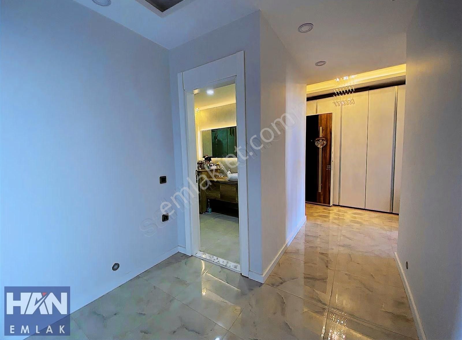 Han Emlak'tan Akdeniz'de Full Eşyalı Lüx 2+1 Satılık Daire - Görsel 7