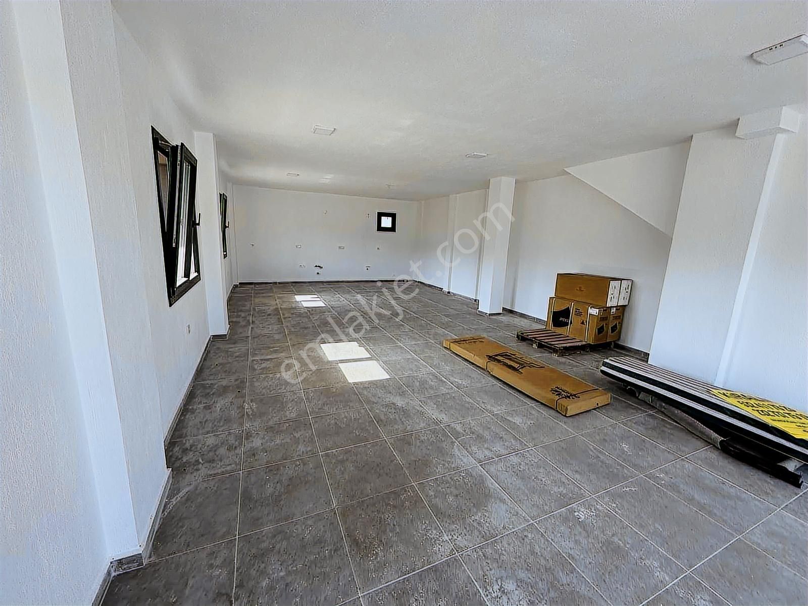 Mordoğan Emlaktan Caddeye Sıfır 75m2 Sıfır Kiralık İş Yerleri - Görsel 16