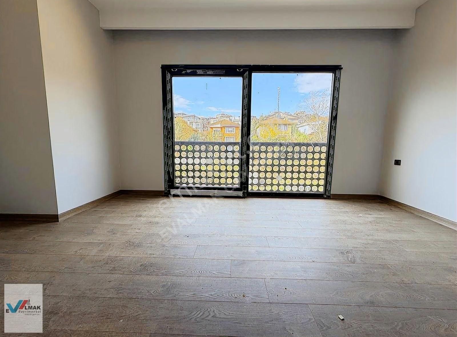 Evalmak'ta Kemerburgaz'da 10+2 (500m2)bahçeli Lüks Villa - Görsel 17