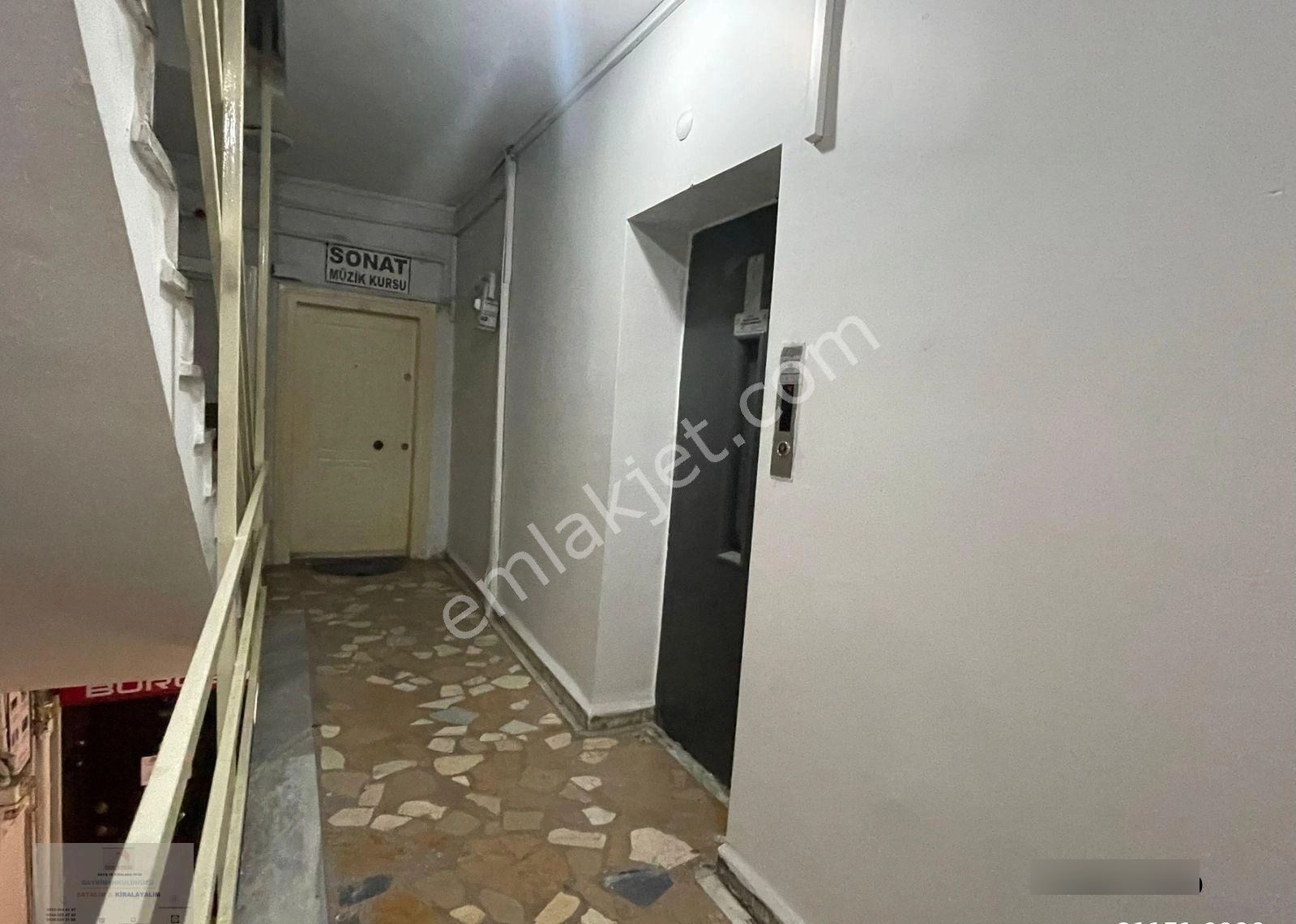 Merkezde Marmara Cad.120 M2 3+1 2.kat Boş Daire - Görsel 12