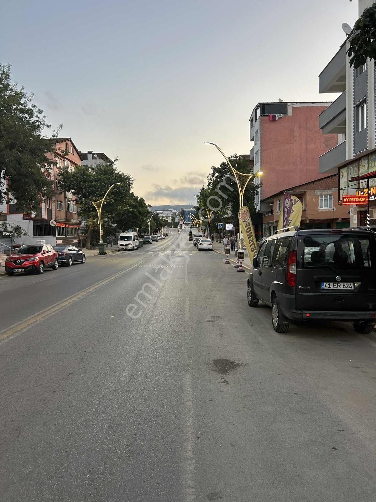 Zafer Emlaktan Satılık Dükkan Cadde Üzeri - Görsel 3