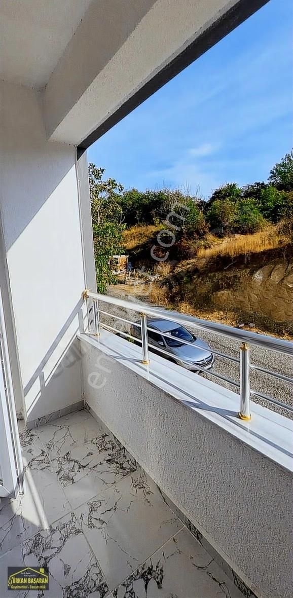 Kumbağda Sıfır Asansörlü Denize 350m Manzaralı 2+1 Fırsat Daire - Görsel 3