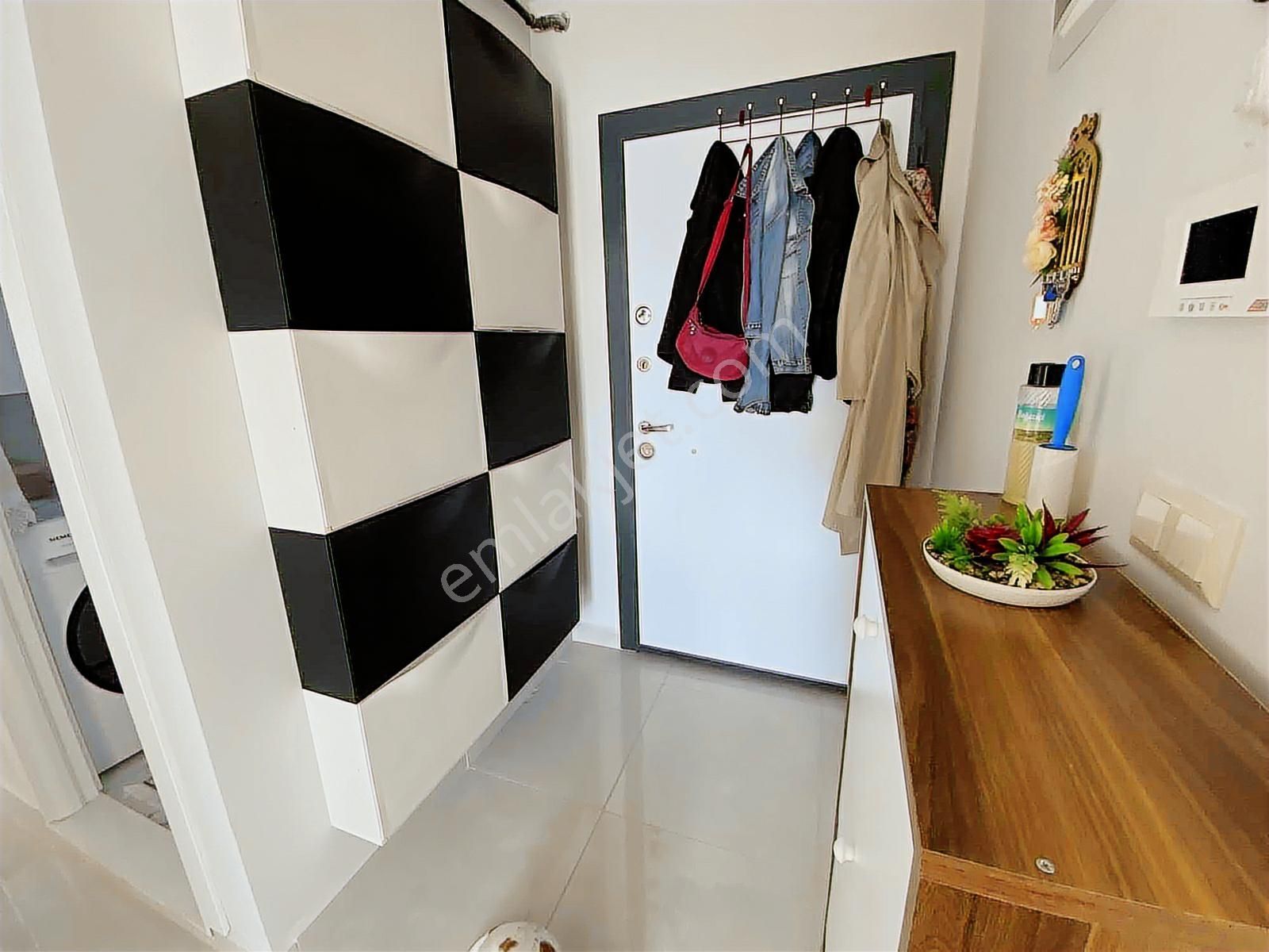 Manzaralı Kapalı Otoparklı Ve İskânlı Yeni Daire... - Görsel 13