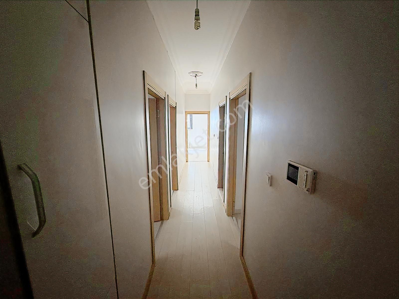 Bağlarbaşı'nda 5 Yaşında 2+1 Salon 70 M² Daire - Görsel 7