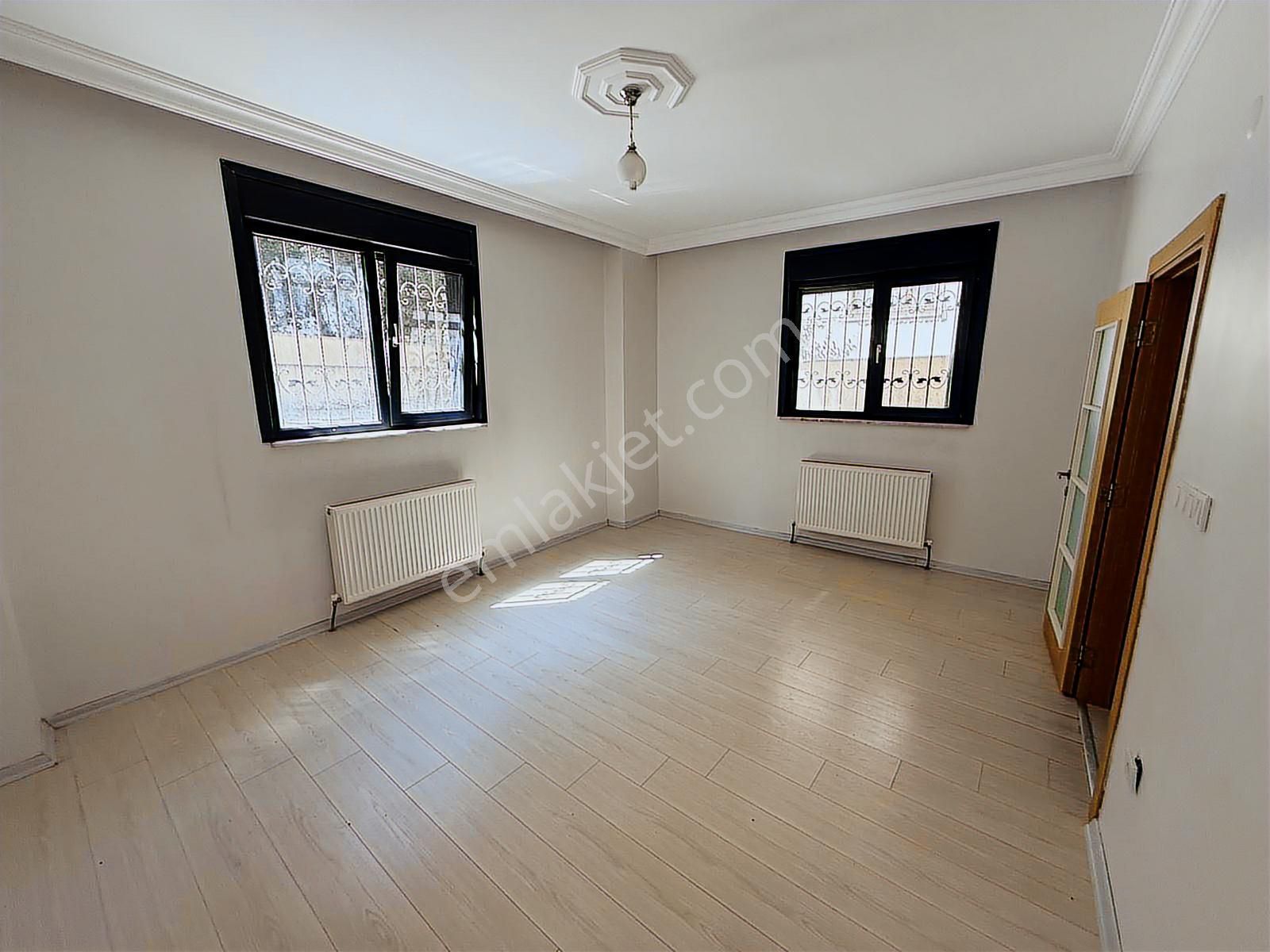 Bağlarbaşı'nda 5 Yaşında 2+1 Salon 70 M² Daire - Görsel 12