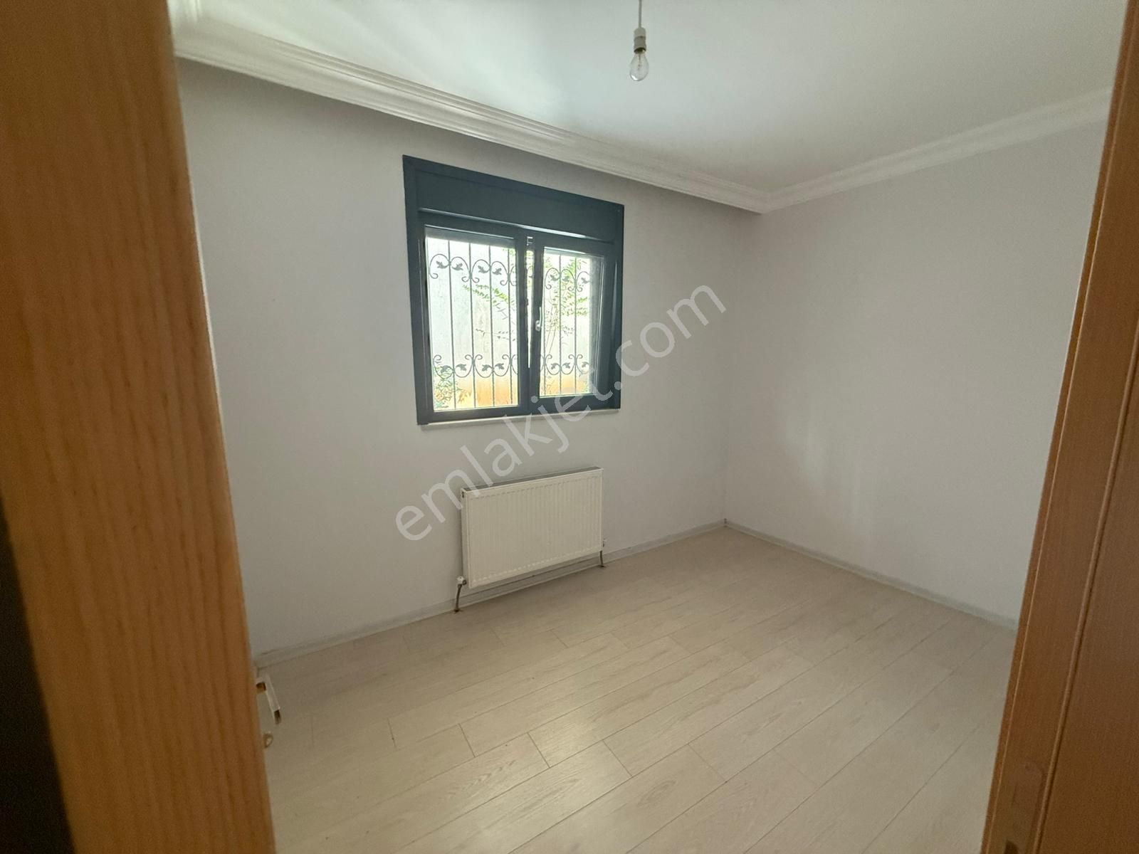 Bağlarbaşı'nda 5 Yaşında 2+1 Salon 70 M² Daire - Görsel 3