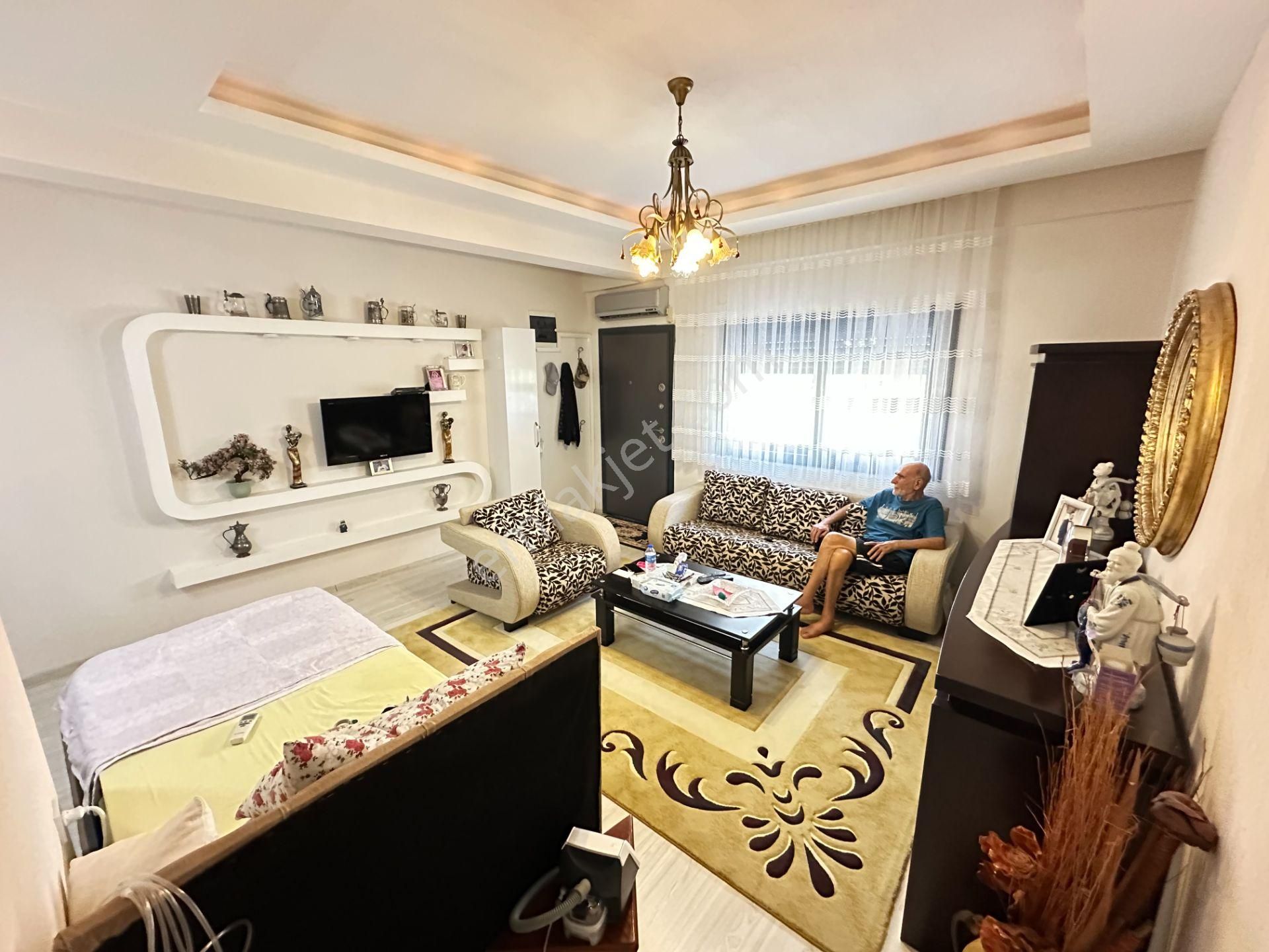 İzmir Seferihisar Ürkmez'de Plaja 300m Ayrı Mutfaklı Satılık 4+1 Tripleks - Görsel 5