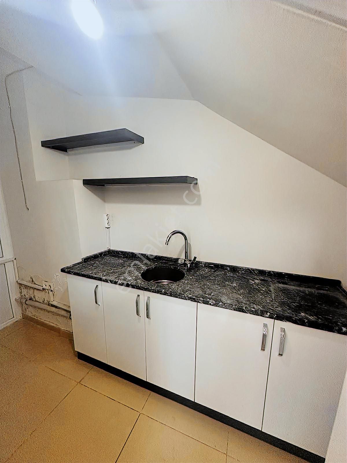 Hadi Gayrimenkulden Eski Beşevlerde Kiralık Asma Katlı İşyeri - Görsel 17