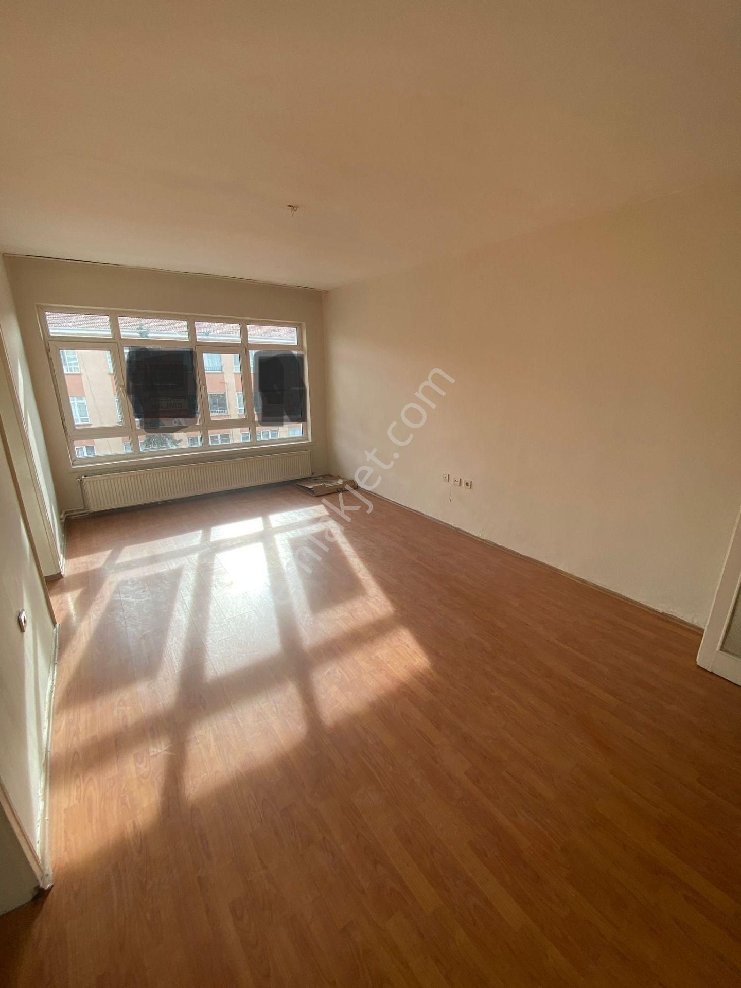 Sahibinden Satılık 3+1 , Bağcı Caddesi Üzeri - Görsel 3