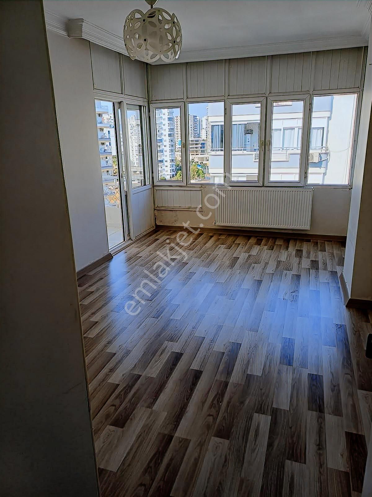 Menteş'te En Elit Konum'da Doğalgazlı Site İçi 3+1 Kiralık Daire - Görsel 2