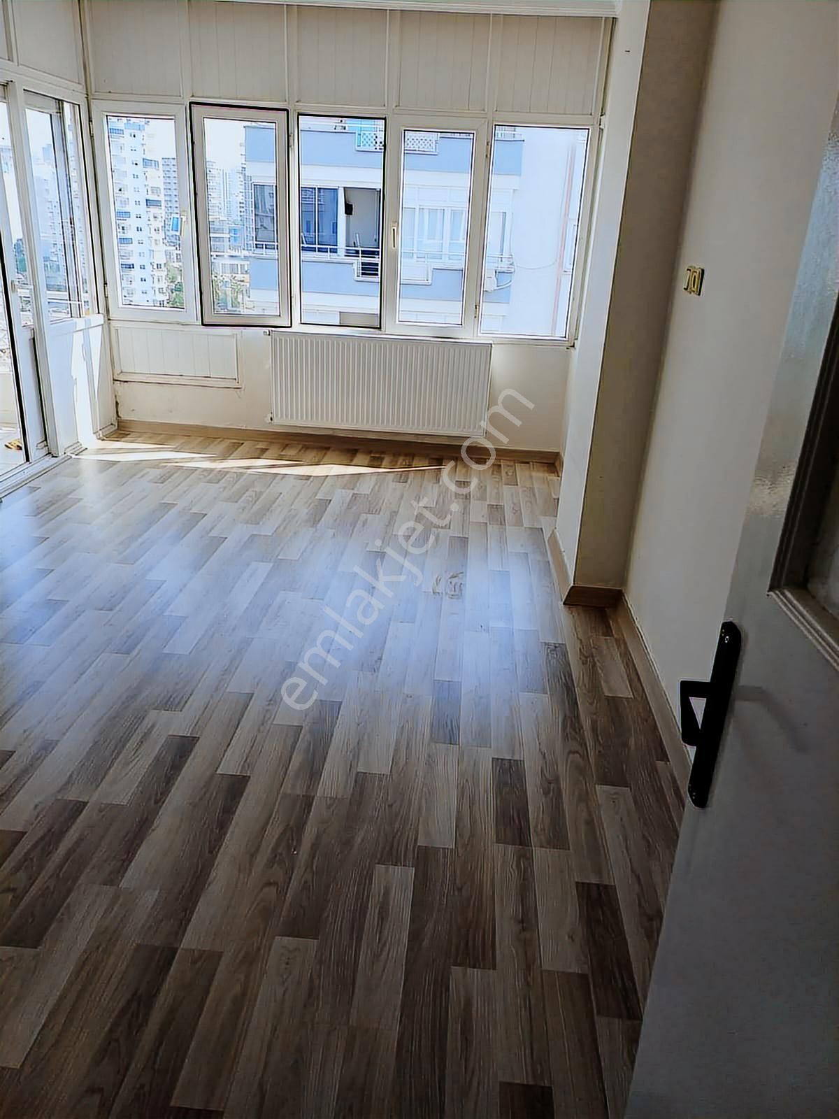Menteş'te En Elit Konum'da Doğalgazlı Site İçi 3+1 Kiralık Daire - Görsel 11