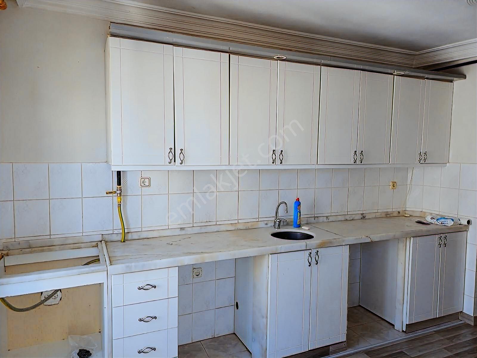 Menteş'te En Elit Konum'da Doğalgazlı Site İçi 3+1 Kiralık Daire - Görsel 14