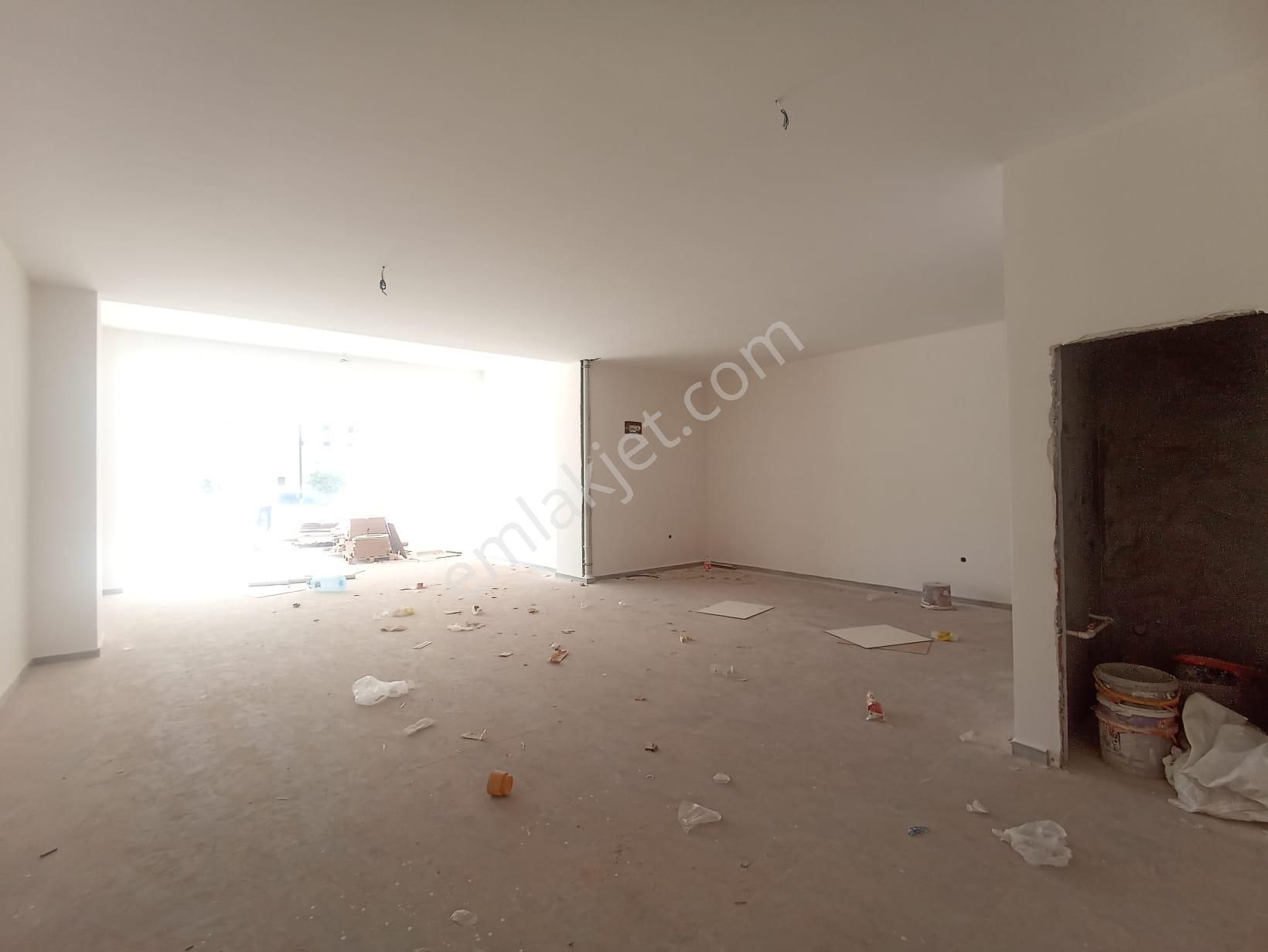 Rw Budur Gayrimenkulden 2. Çevre Yolunda Kullanım Alanı Geniş Kiralık Dükkan - Görsel 4